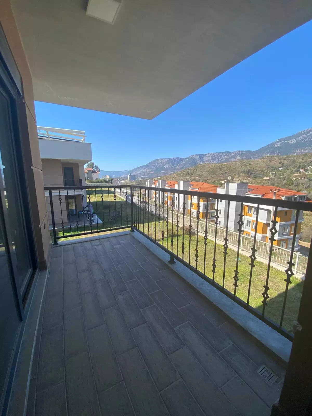 Villa 220m² in Turkey, Kargicak. Priced at 495000€ rent photo-4