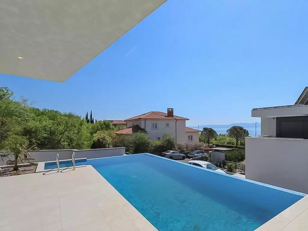 Villa 330m² in Croatia, Kostrena. Priced at 1900000€ rent photo-2