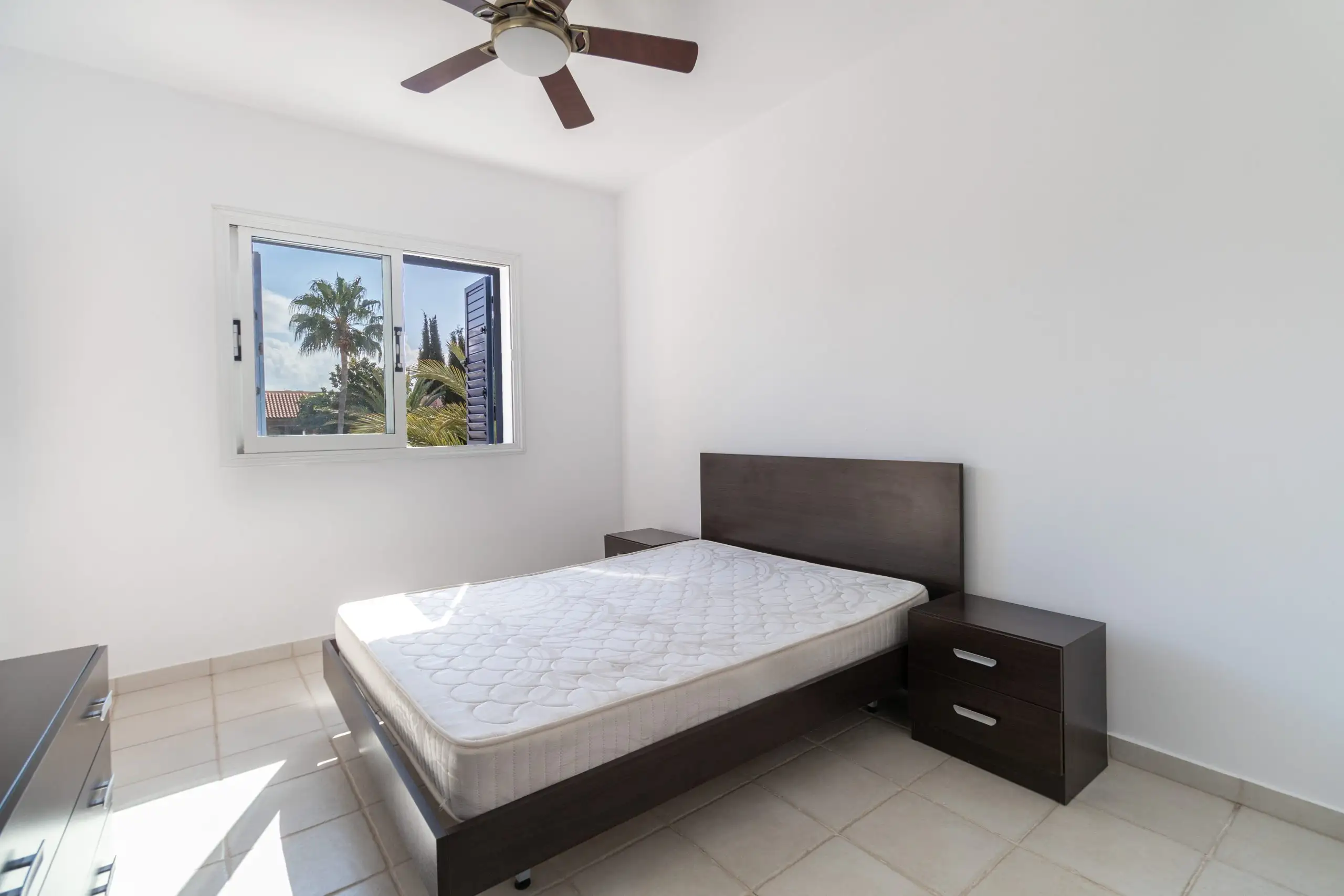 Flat 45m² in Cyprus, Mandria. Priced at 195000€ rent photo-5