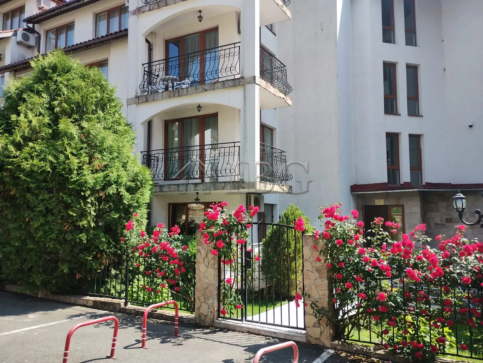 Flat 41m² in Bulgaria, Sveti Vlas. Priced at 52000€ rent photo-2