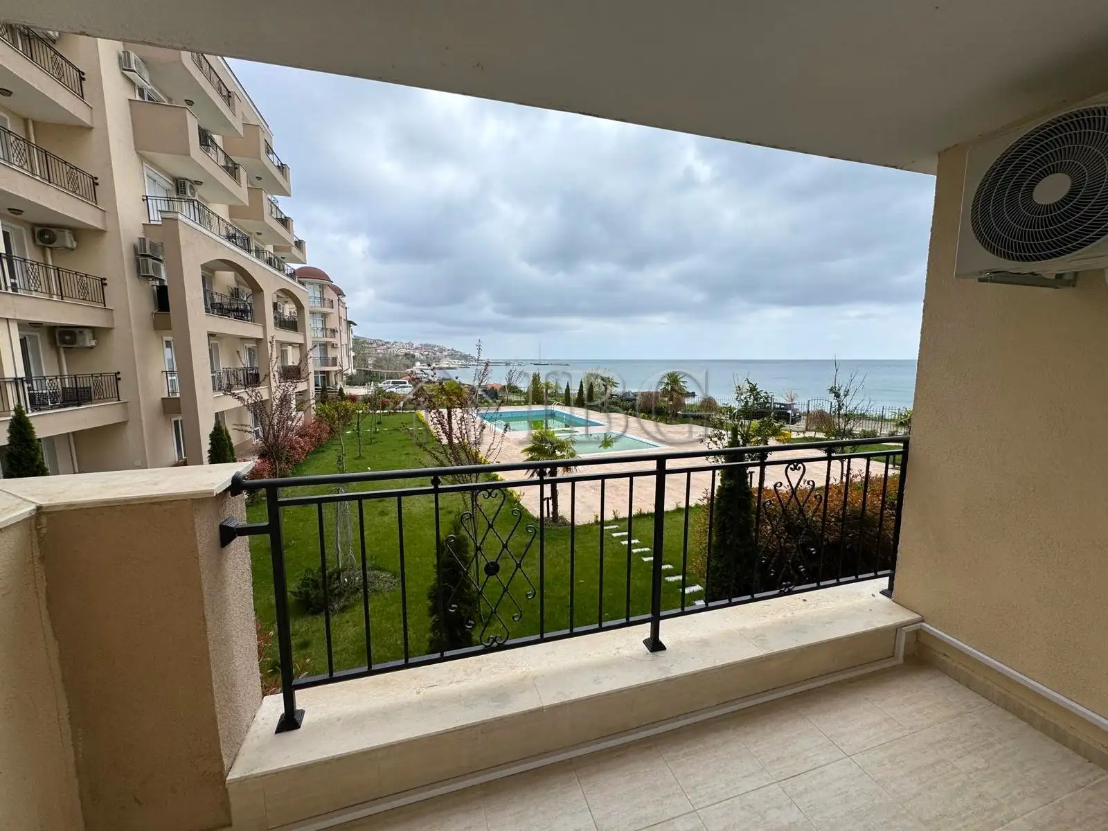 Flat 89m² in Bulgaria, Sveti Vlas. Priced at 253000€ rent photo-4