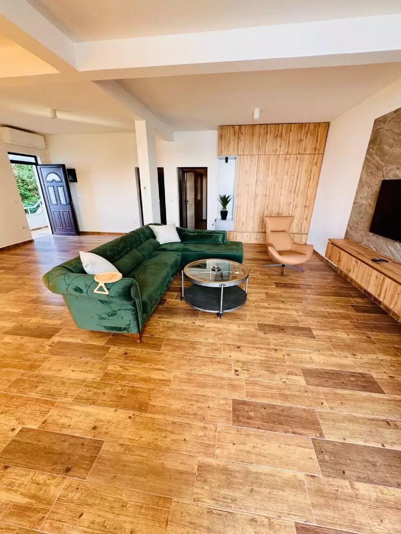 House 450m² in Montenegro, Dobra Voda. Priced at 1390000€ rent photo-18