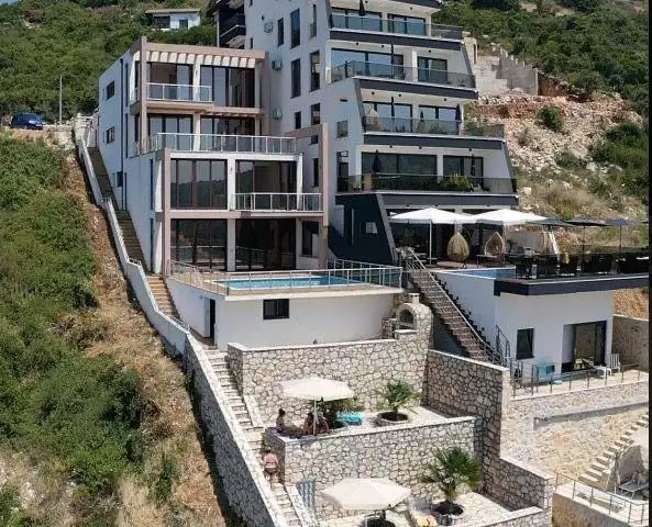 House 450m² in Montenegro, Dobra Voda. Priced at 1390000€ rent photo-41