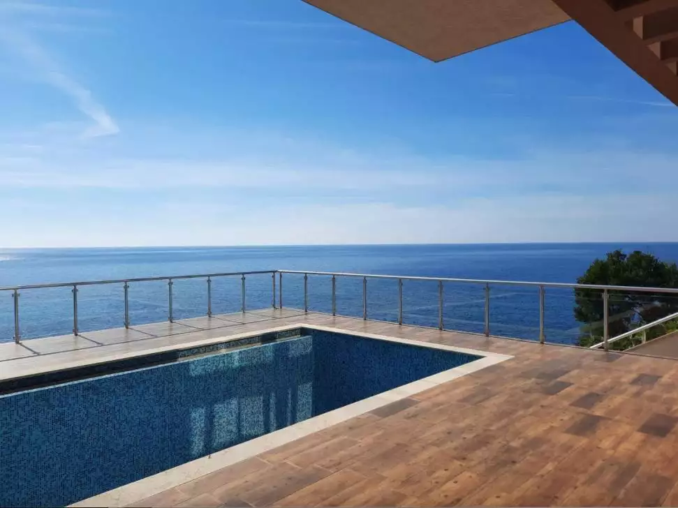 House 450m² in Montenegro, Dobra Voda. Priced at 1390000€ rent photo-42