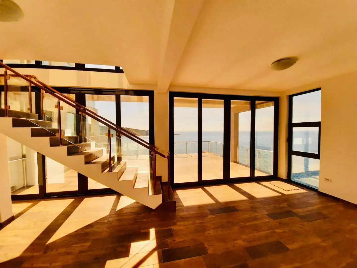 House 450m² in Montenegro, Dobra Voda. Priced at 1390000€ rent photo-46