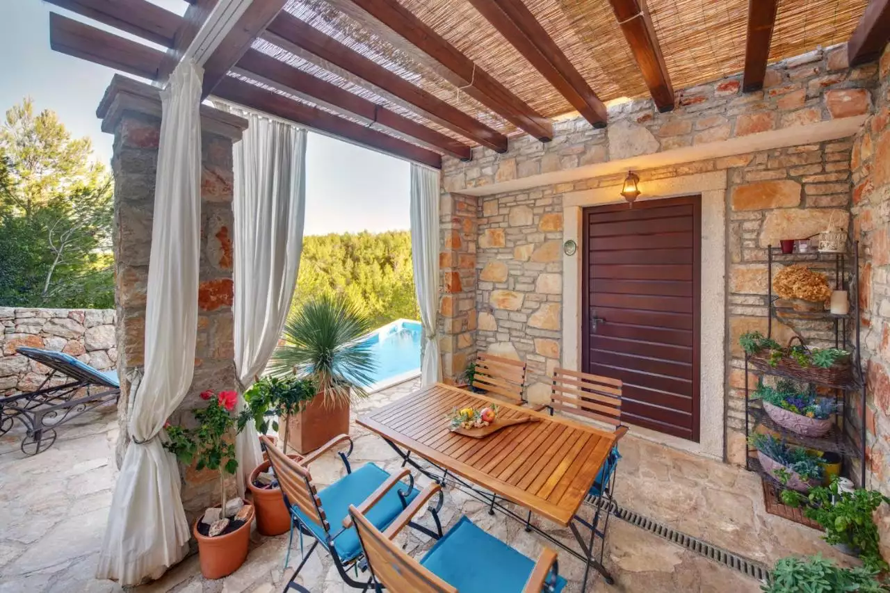 Hotels 594m² in Croatia, Hvar. Priced at 3600000€ rent photo-10