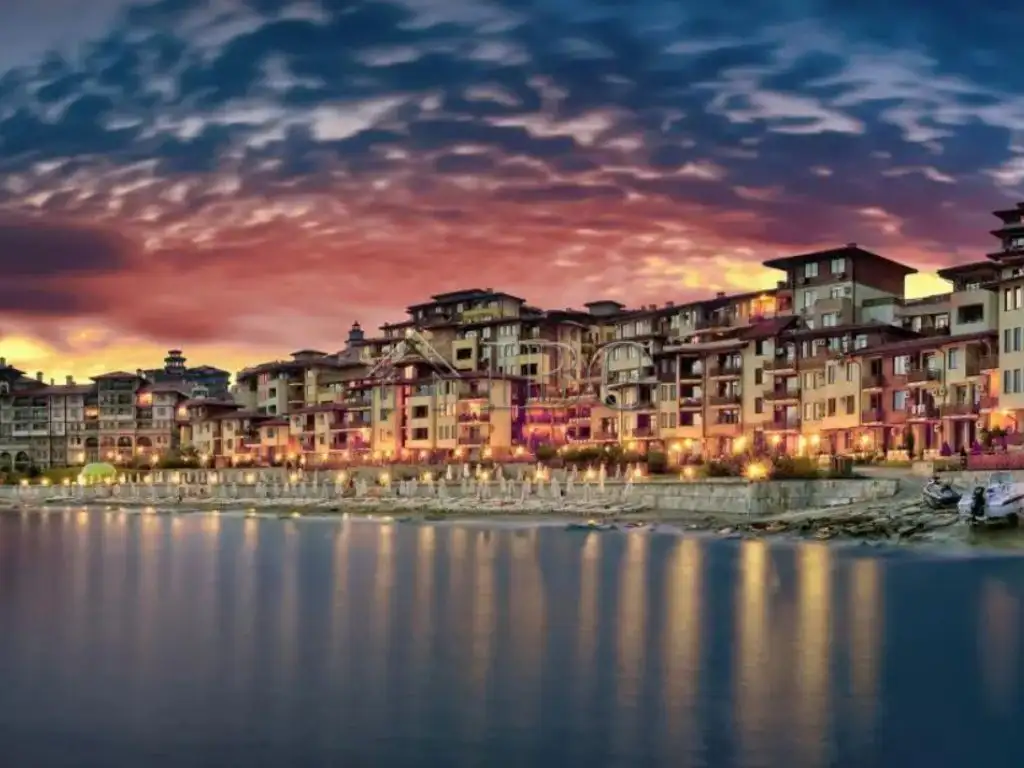 Flat 81m² in Bulgaria, Sveti Vlas. Priced at 100000€ rent photo-2