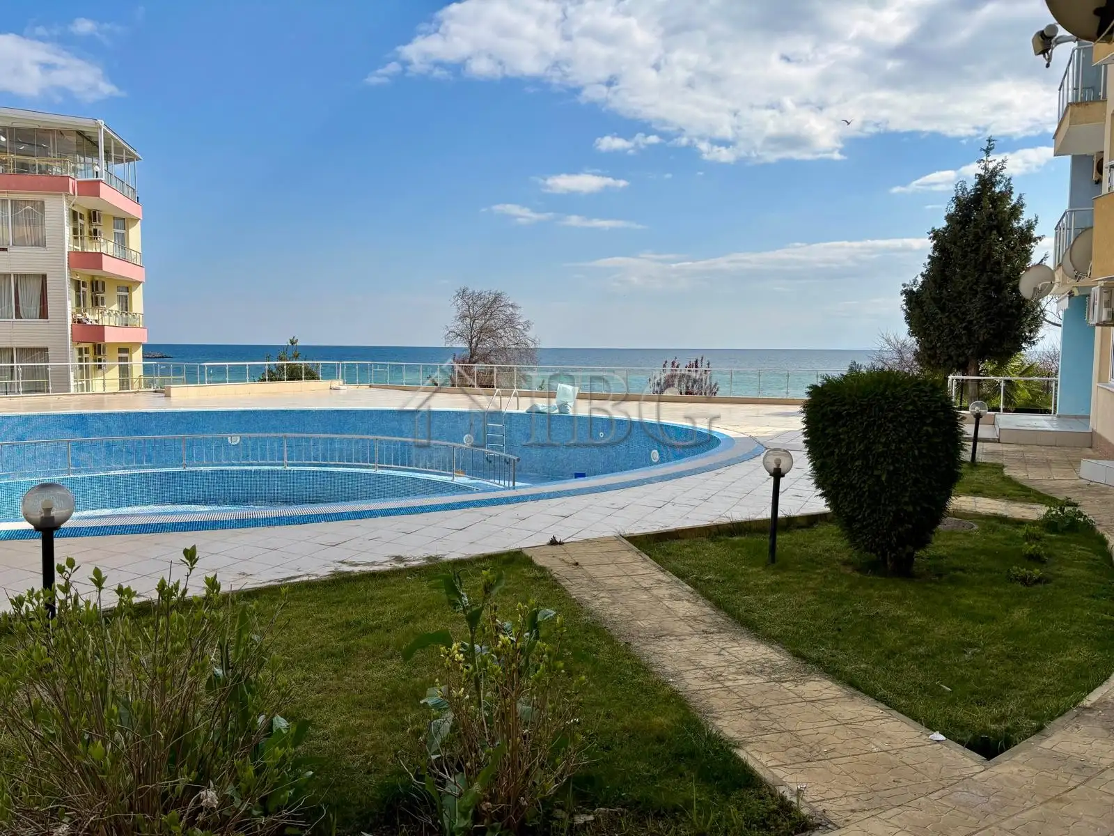 Flat 80m² in Bulgaria, Sveti Vlas. Priced at 110000€ rent photo-2
