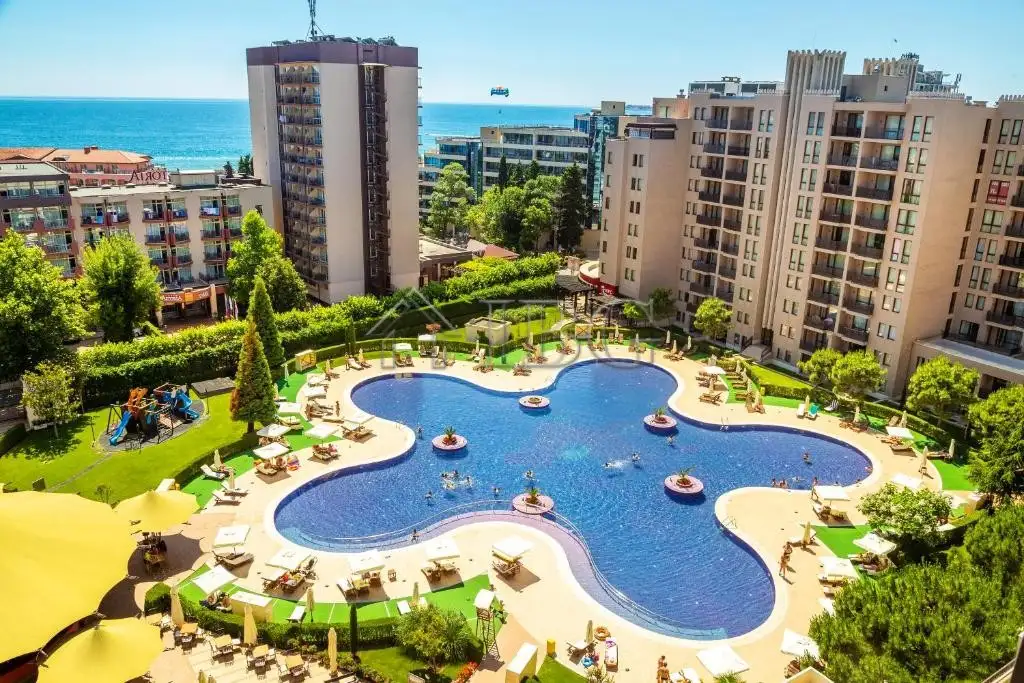 Flat 70m² in Bulgaria, Sunny Beach. Priced at 80000€ rent photo-2
