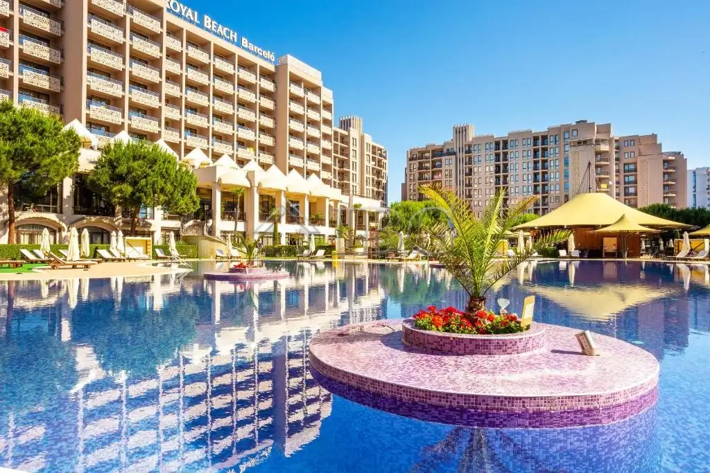 Flat 70m² in Bulgaria, Sunny Beach. Priced at 80000€ rent photo-3