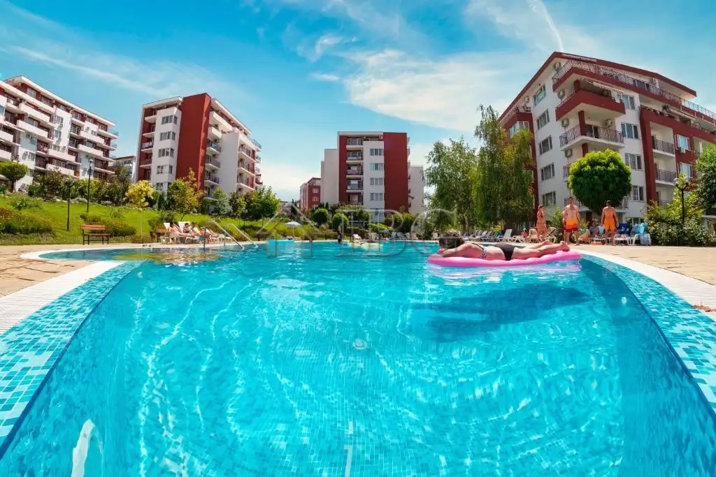 Flat 33m² in Bulgaria, Sveti Vlas. Priced at 52000€ rent photo-1