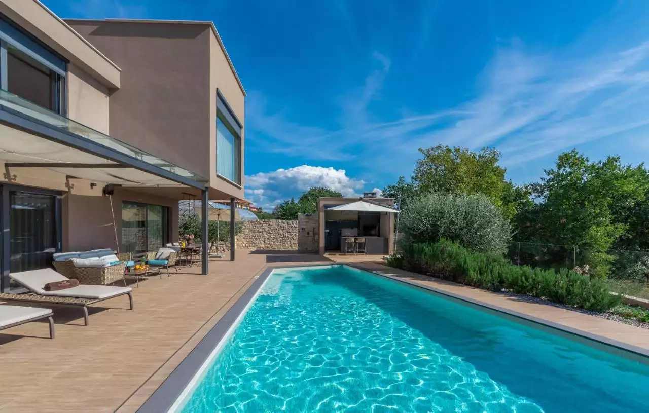 House 262m² in Croatia, Umag. Priced at 1580000€ rent photo-5
