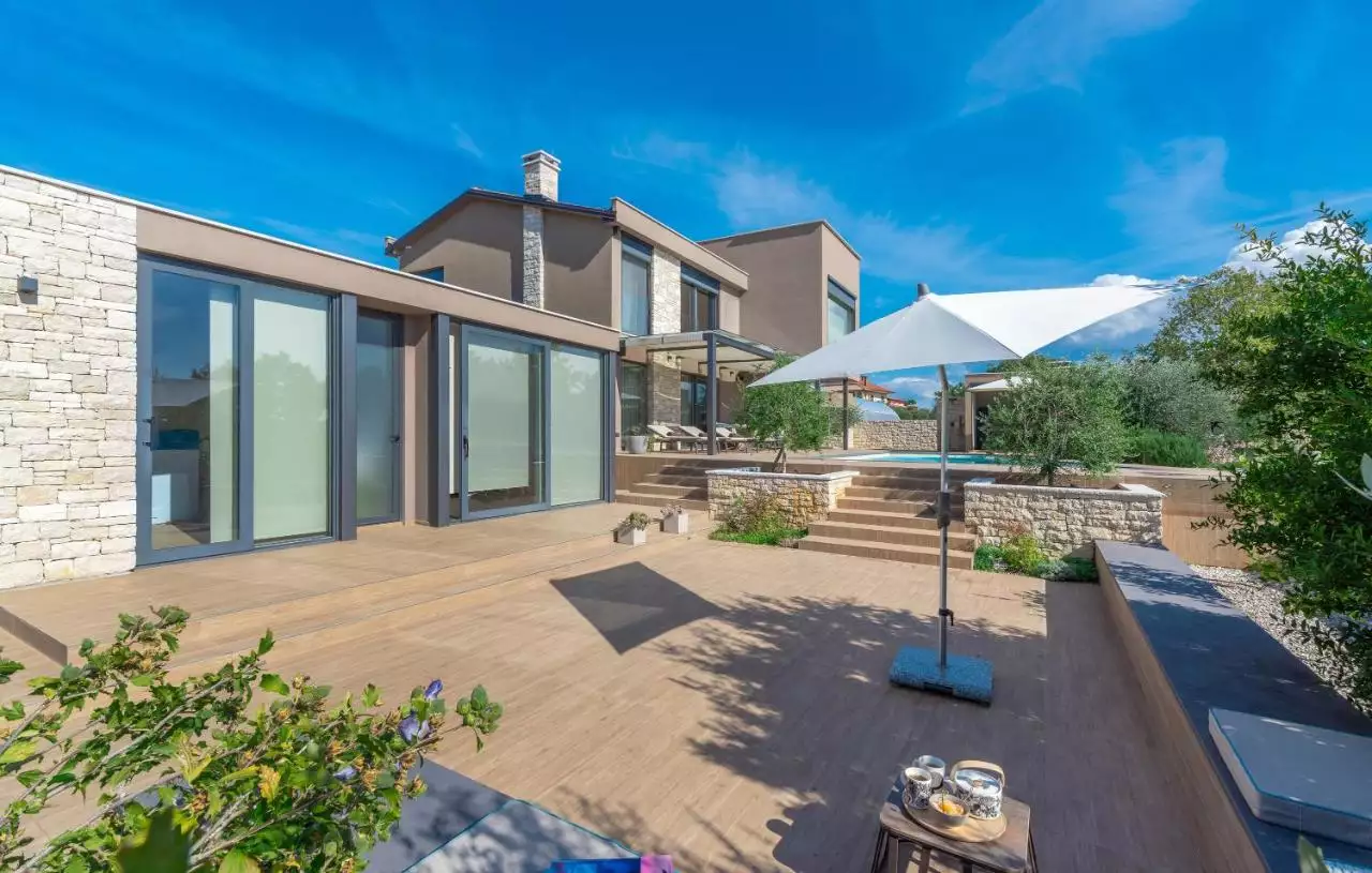 House 262m² in Croatia, Umag. Priced at 1580000€ rent photo-6