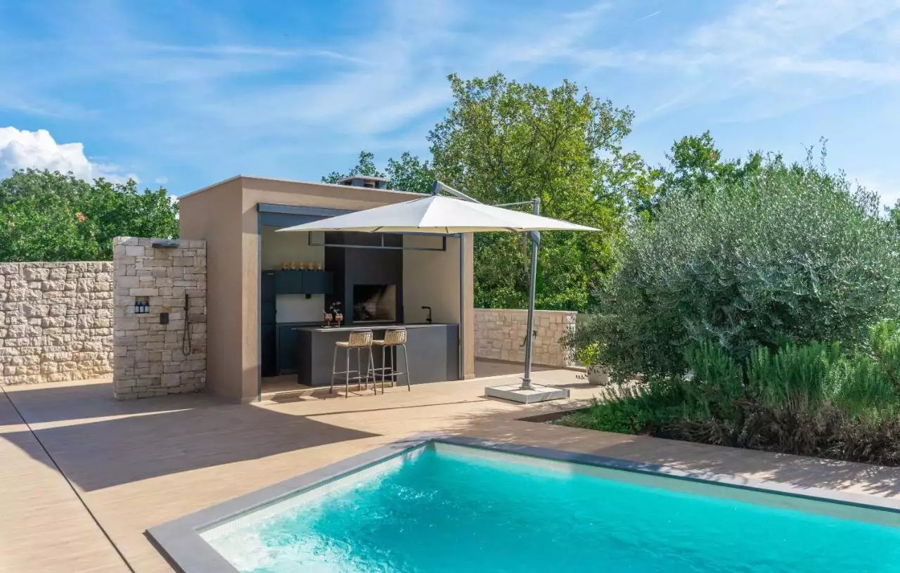 House 262m² in Croatia, Umag. Priced at 1580000€ rent photo-8