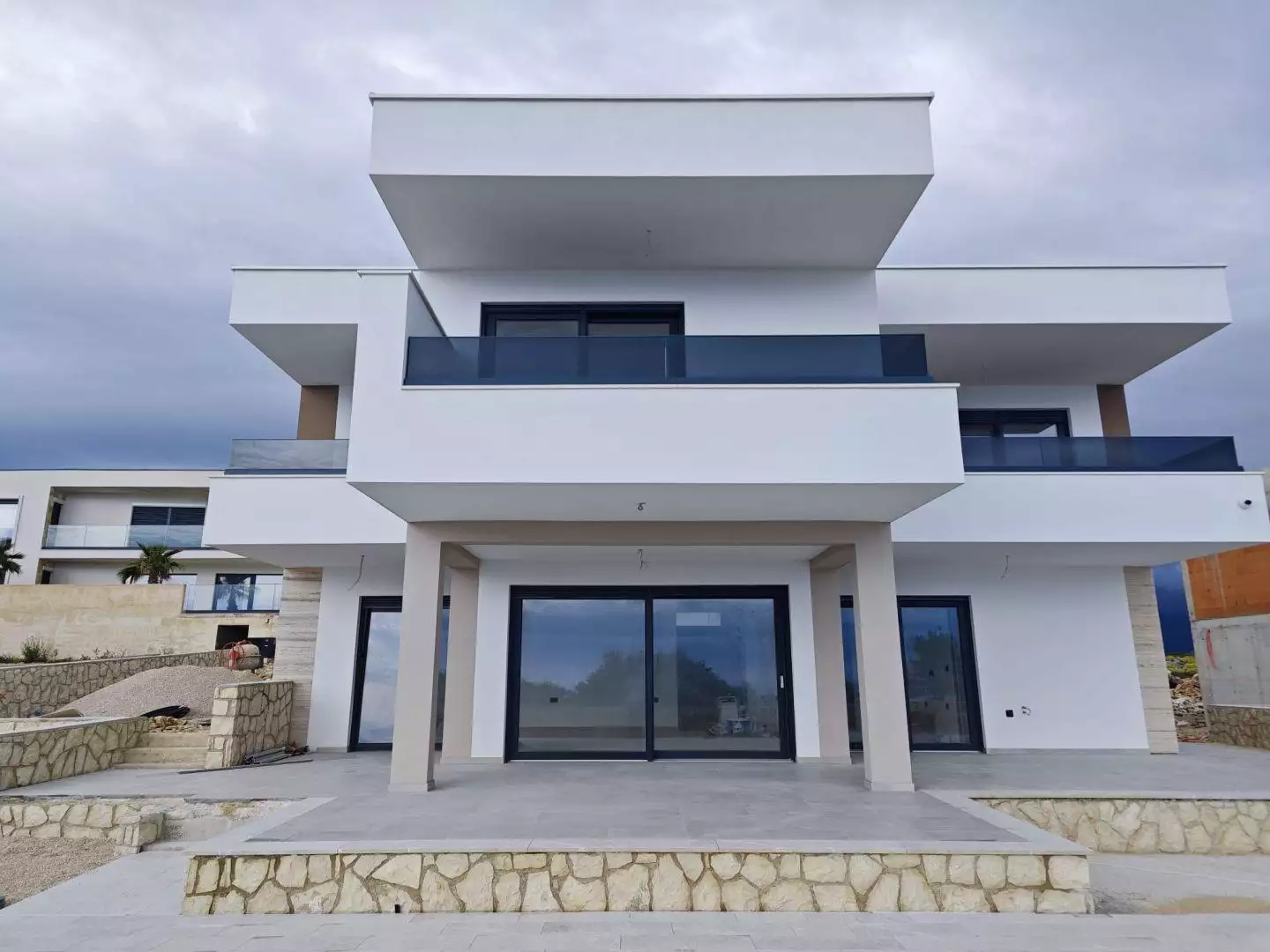 Villa 238m² in Croatia, Novalja. Priced at 970000€ rent photo-1