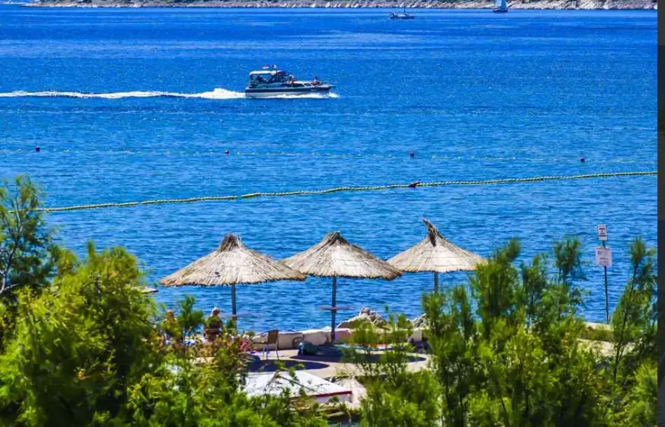Hotels 298m² in Croatia, Sibenik. Priced at 1000000€ rent photo-2