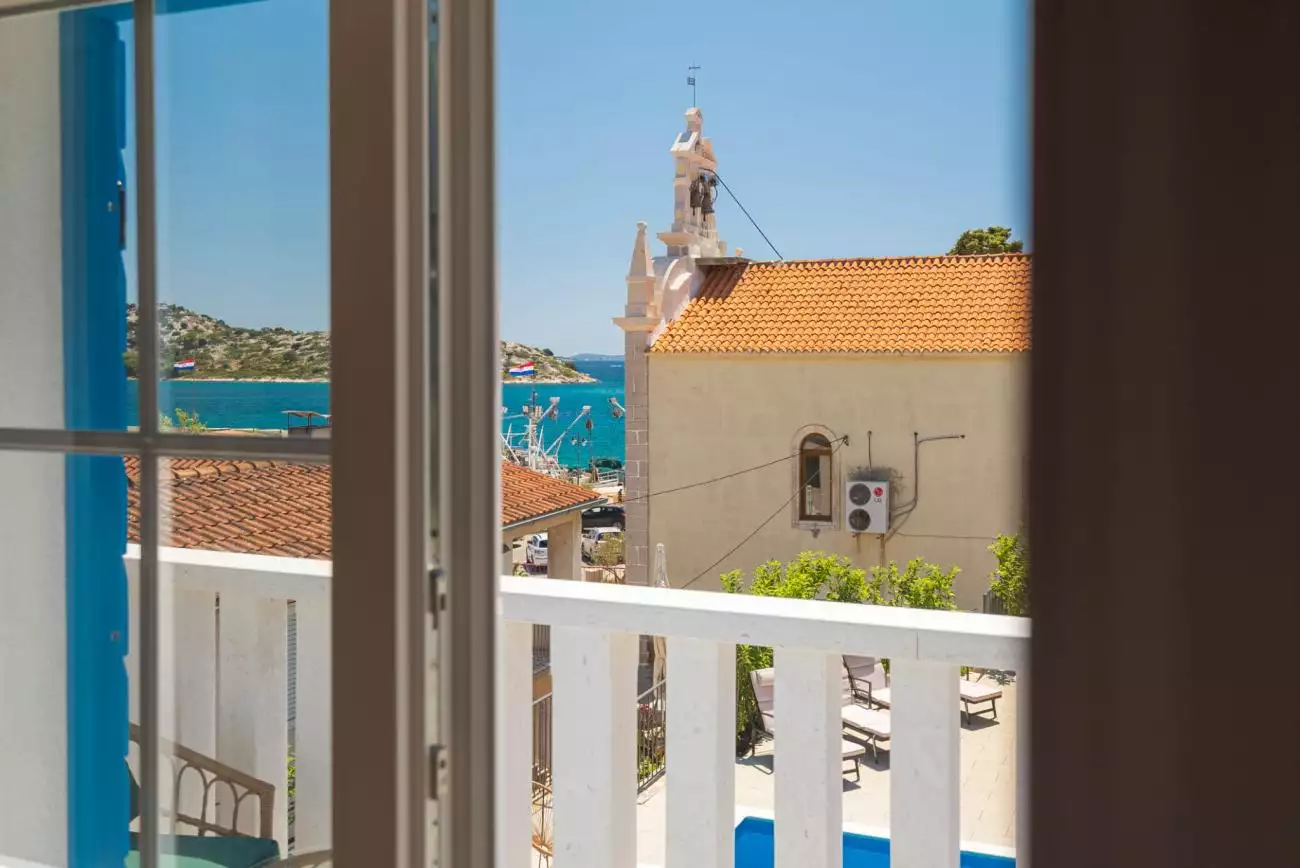 Villa 175m² in Croatia, Tribunj. Priced at 1249000€ rent photo-4