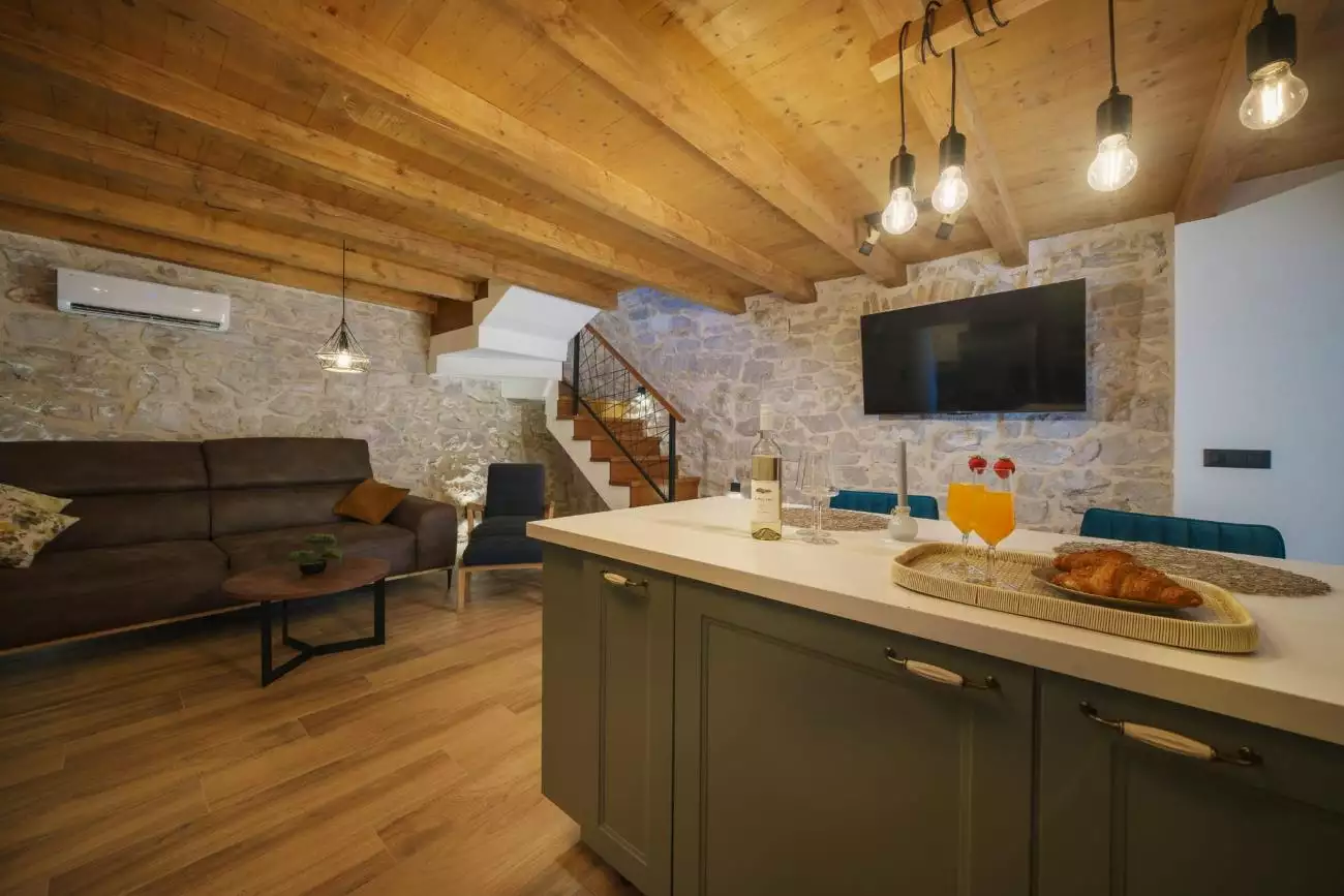 Villa 175m² in Croatia, Tribunj. Priced at 1249000€ rent photo-8