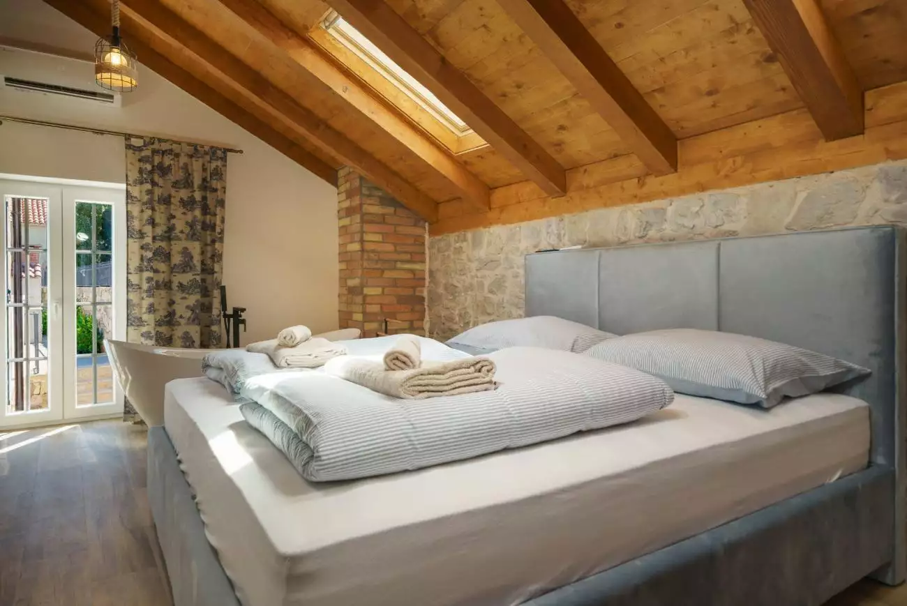 Villa 175m² in Croatia, Tribunj. Priced at 1249000€ rent photo-10