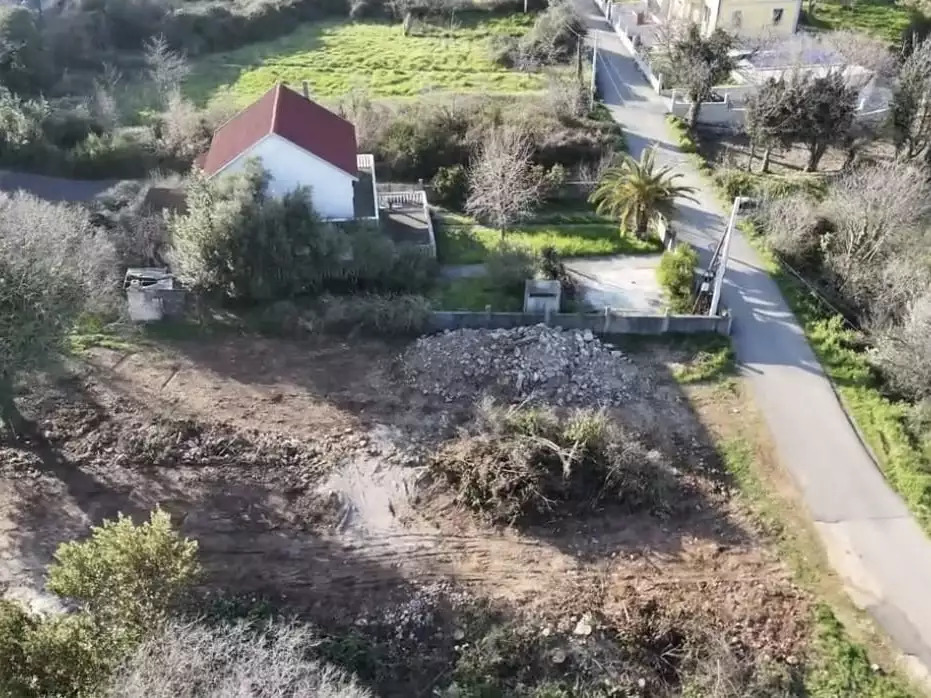 Land 1m² in Montenegro, Radovici. Priced at 440000€ rent photo-2