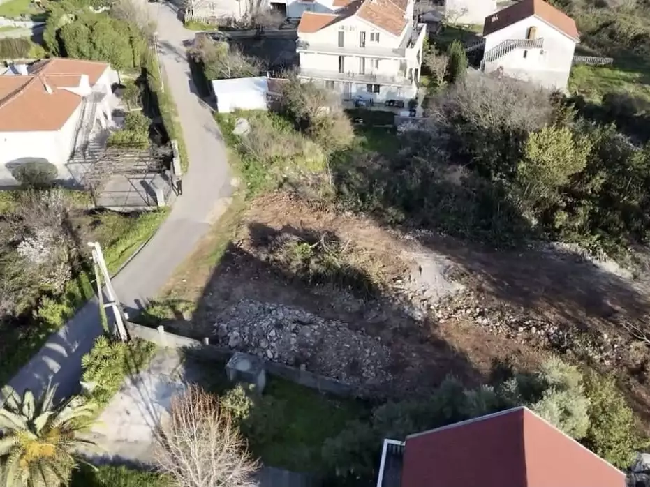 Land 1m² in Montenegro, Radovici. Priced at 440000€ rent photo-3