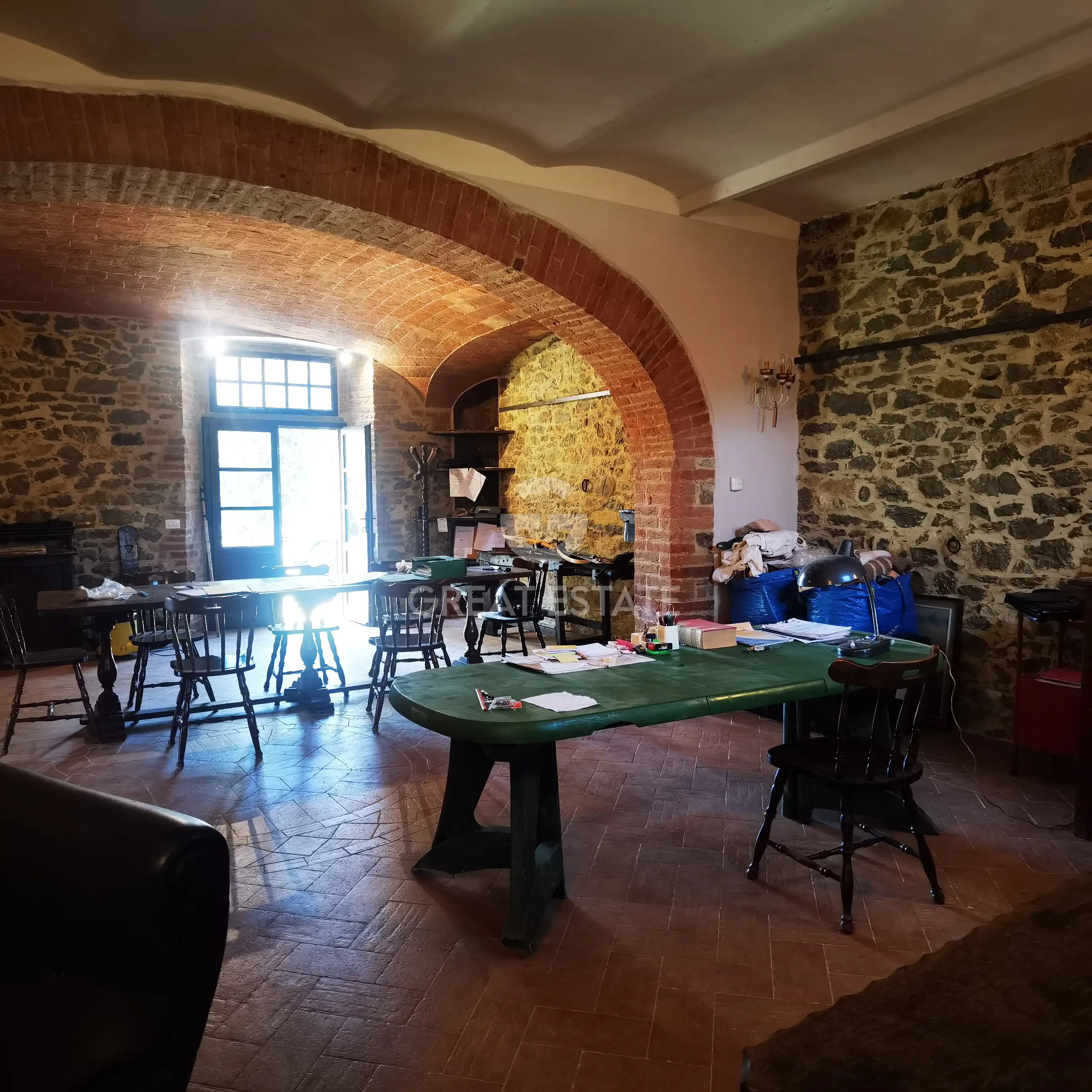 House 423m² in Italy, Perugia. Priced at 490000€ rent photo-13