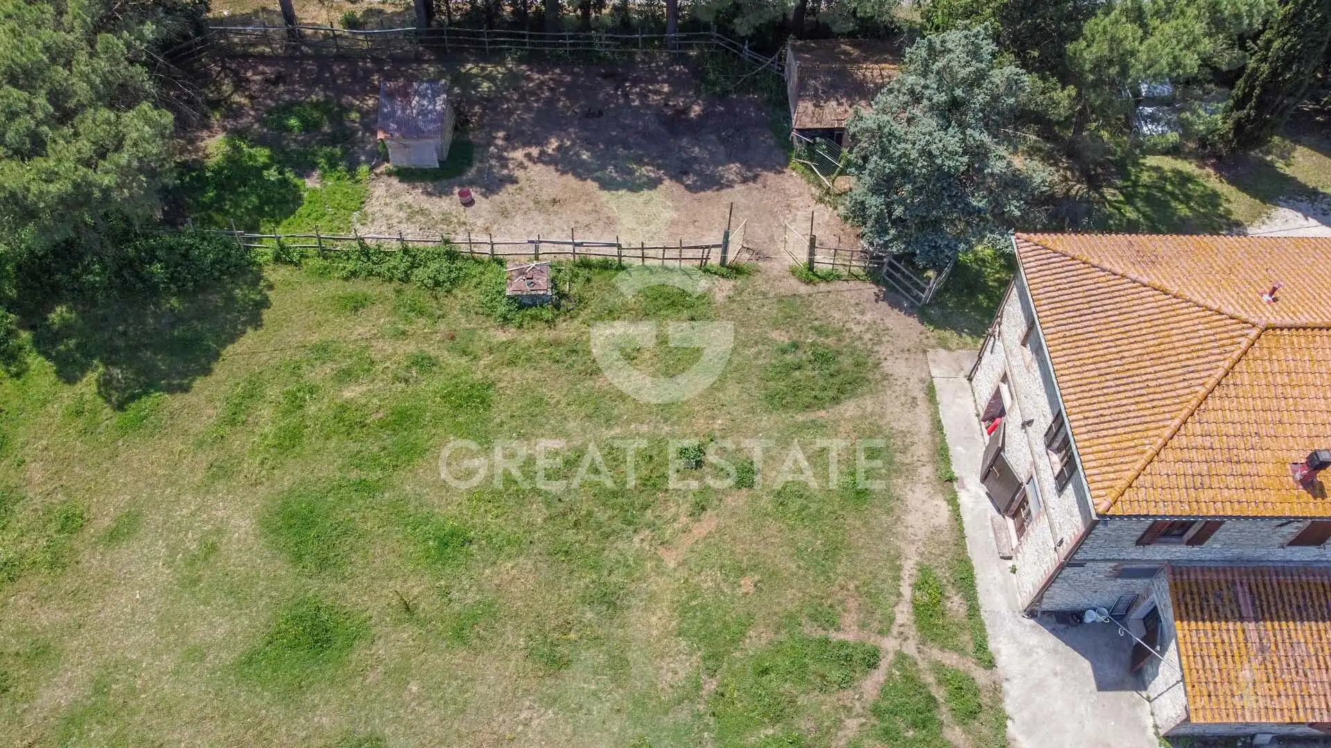 House 423m² in Italy, Perugia. Priced at 490000€ rent photo-6