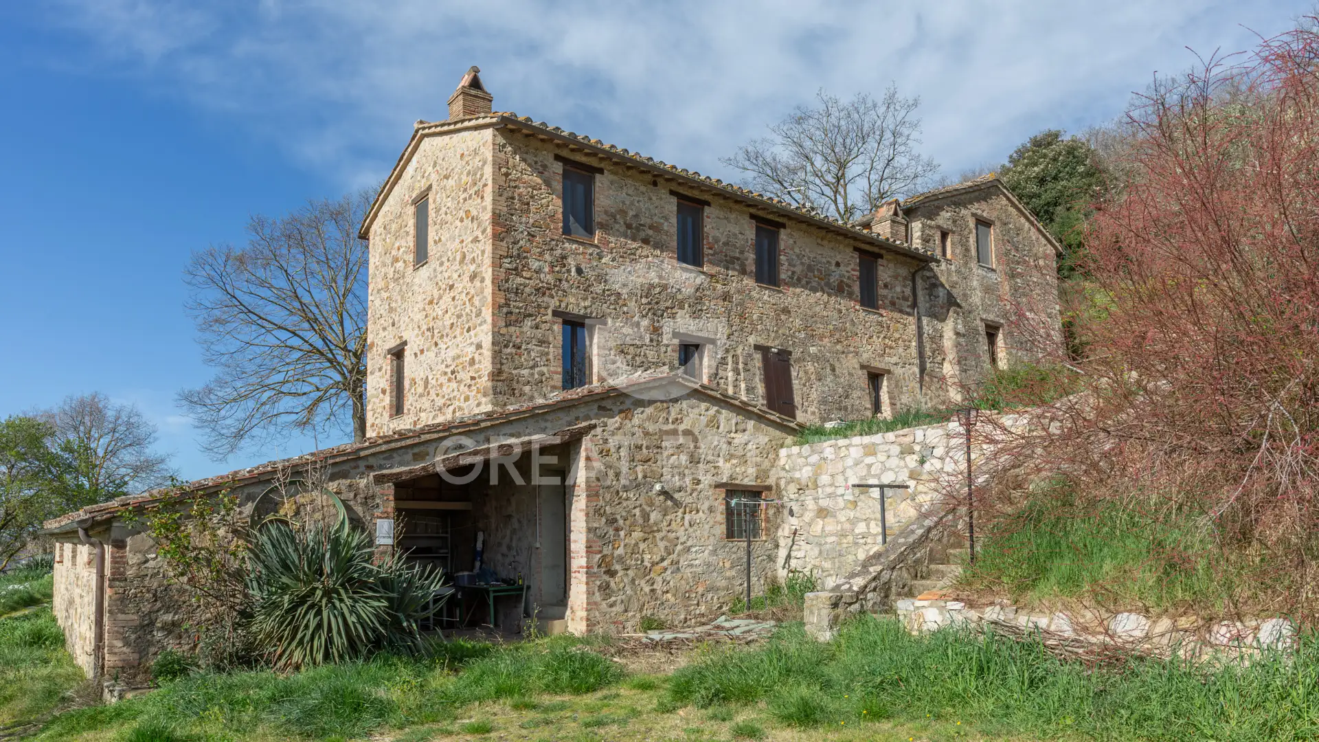 House 941m² in Italy, Perugia. Priced at 1100000€ rent photo-7