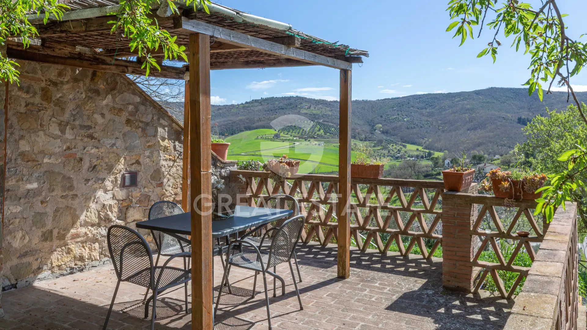 House 941m² in Italy, Perugia. Priced at 1100000€ rent photo-10