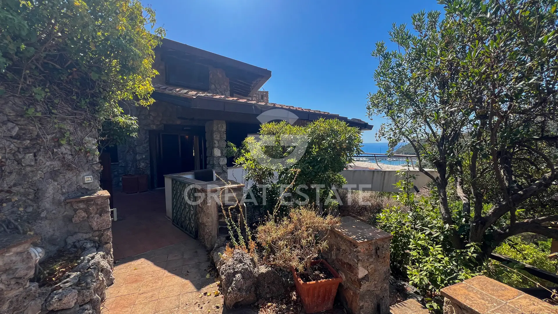 Villa 625m² in Italy, Grosseto. Priced at 3000000€ rent photo-8