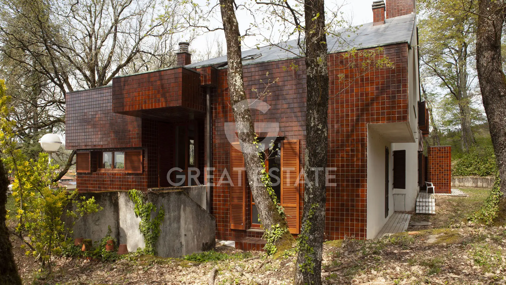 House 439m² in Italy, Arezzo. Priced at 450000€ rent photo-3