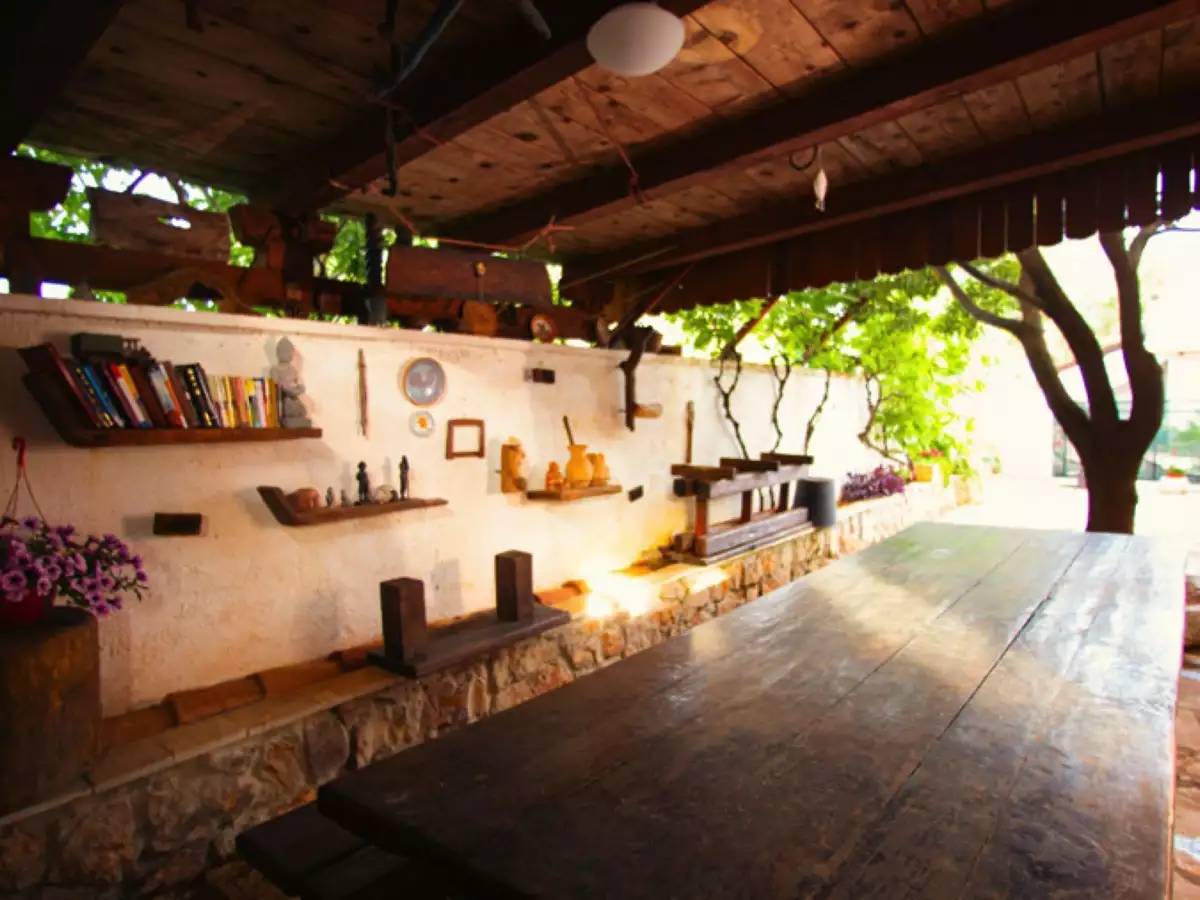 House 300m² in Montenegro, Krimovica. Priced at 400000€ rent photo-14