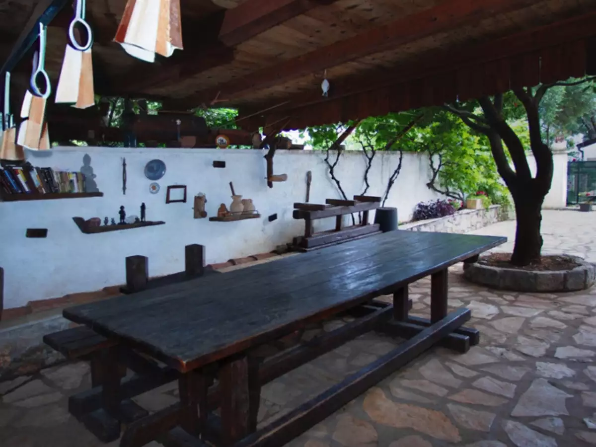 House 300m² in Montenegro, Krimovica. Priced at 400000€ rent photo-15