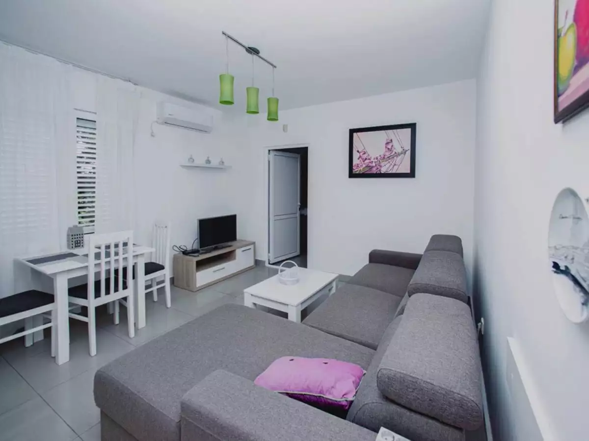 House 300m² in Montenegro, Krimovica. Priced at 400000€ rent photo-17