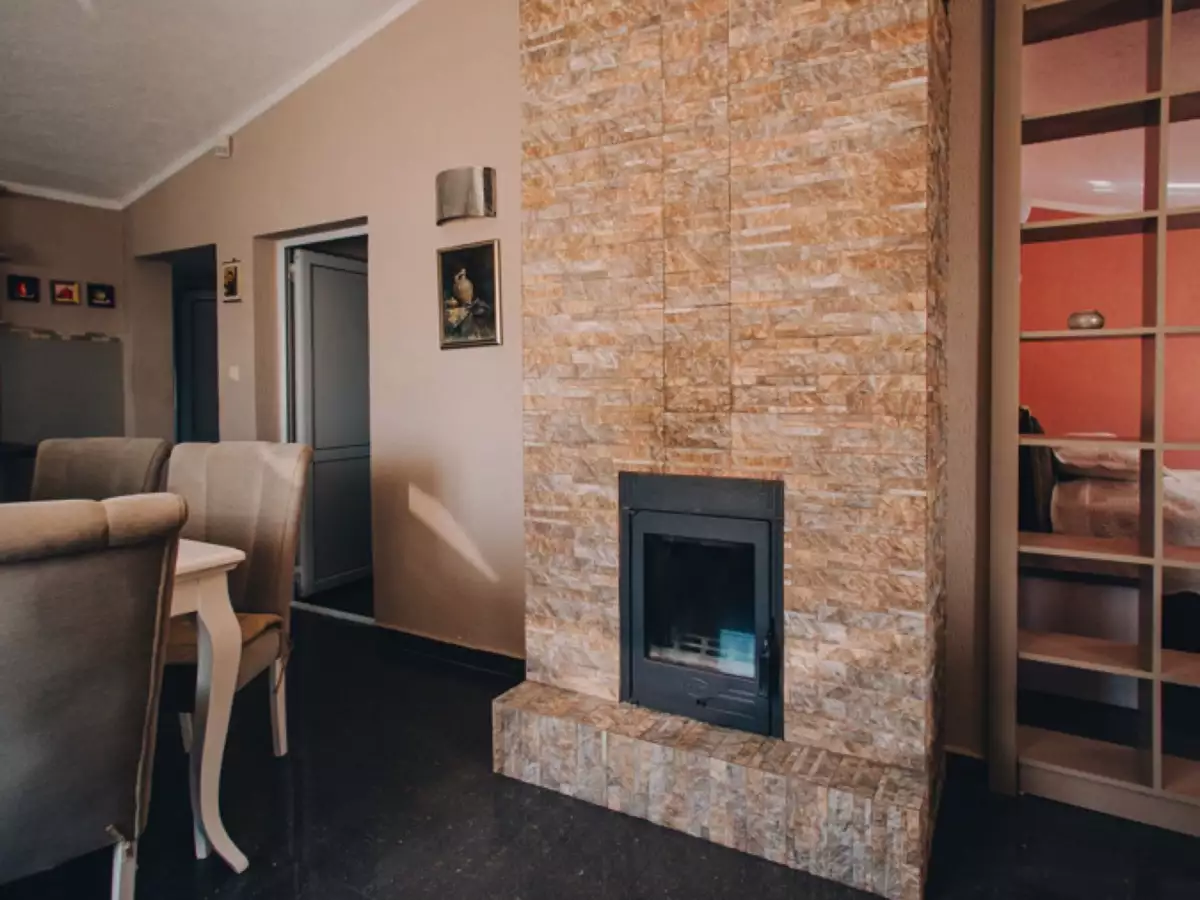 House 300m² in Montenegro, Krimovica. Priced at 400000€ rent photo-29