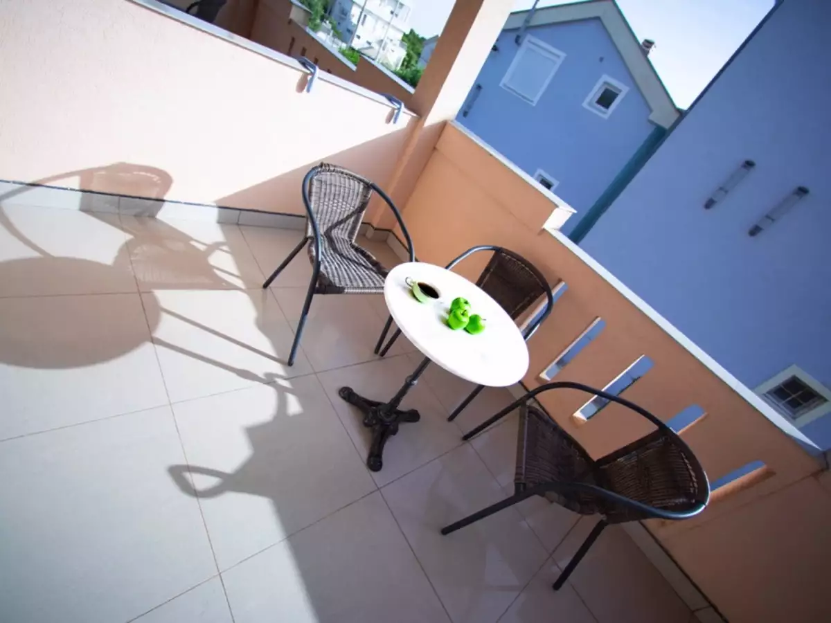 House 300m² in Montenegro, Krimovica. Priced at 400000€ rent photo-33