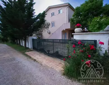 Buy in Montenegro for 400000€