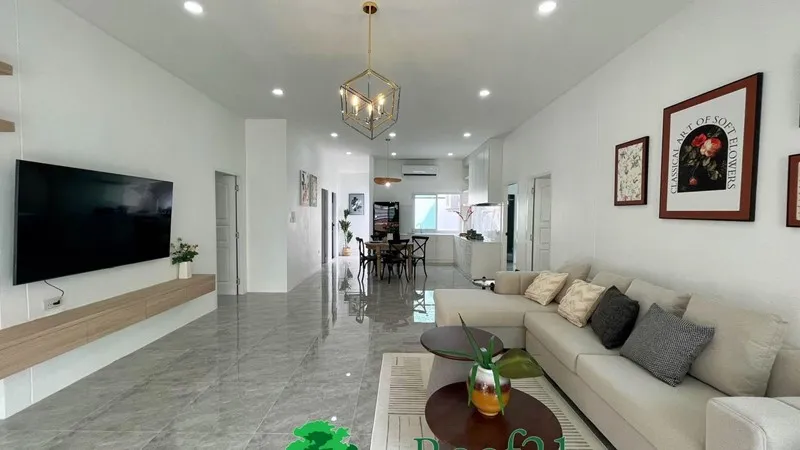 House 258m² in Thailand, Pattaya. Priced at 221788£ rent photo-2