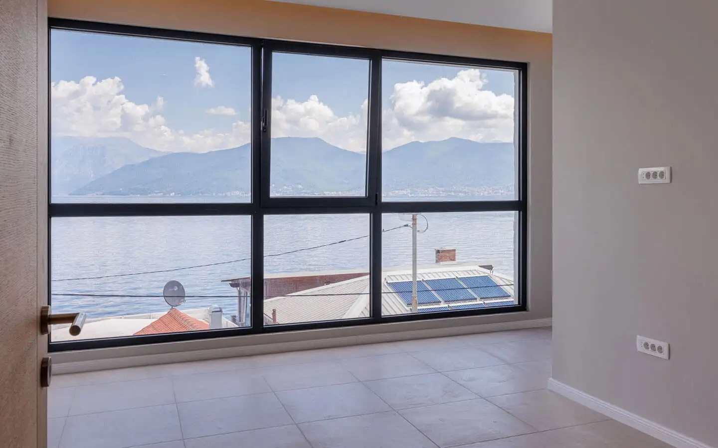 Villa 200m² in Montenegro, Tivat. Priced at 530000€ rent photo-20