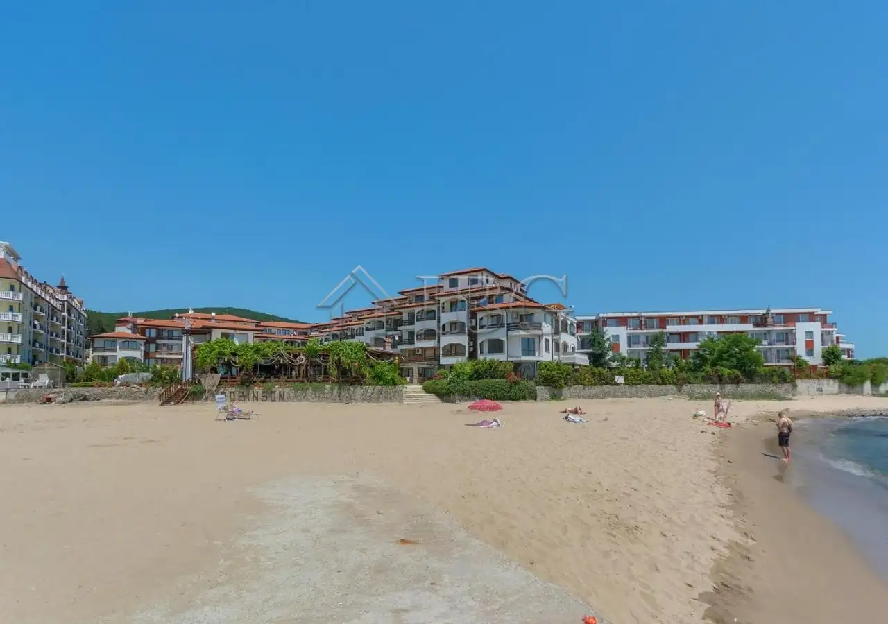 Flat 70m² in Bulgaria, Elenite. Priced at 94990€ rent photo-2