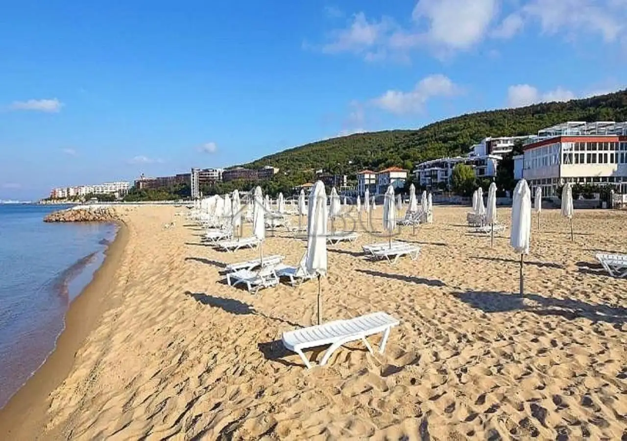 Flat 70m² in Bulgaria, Elenite. Priced at 94990€ rent photo-3