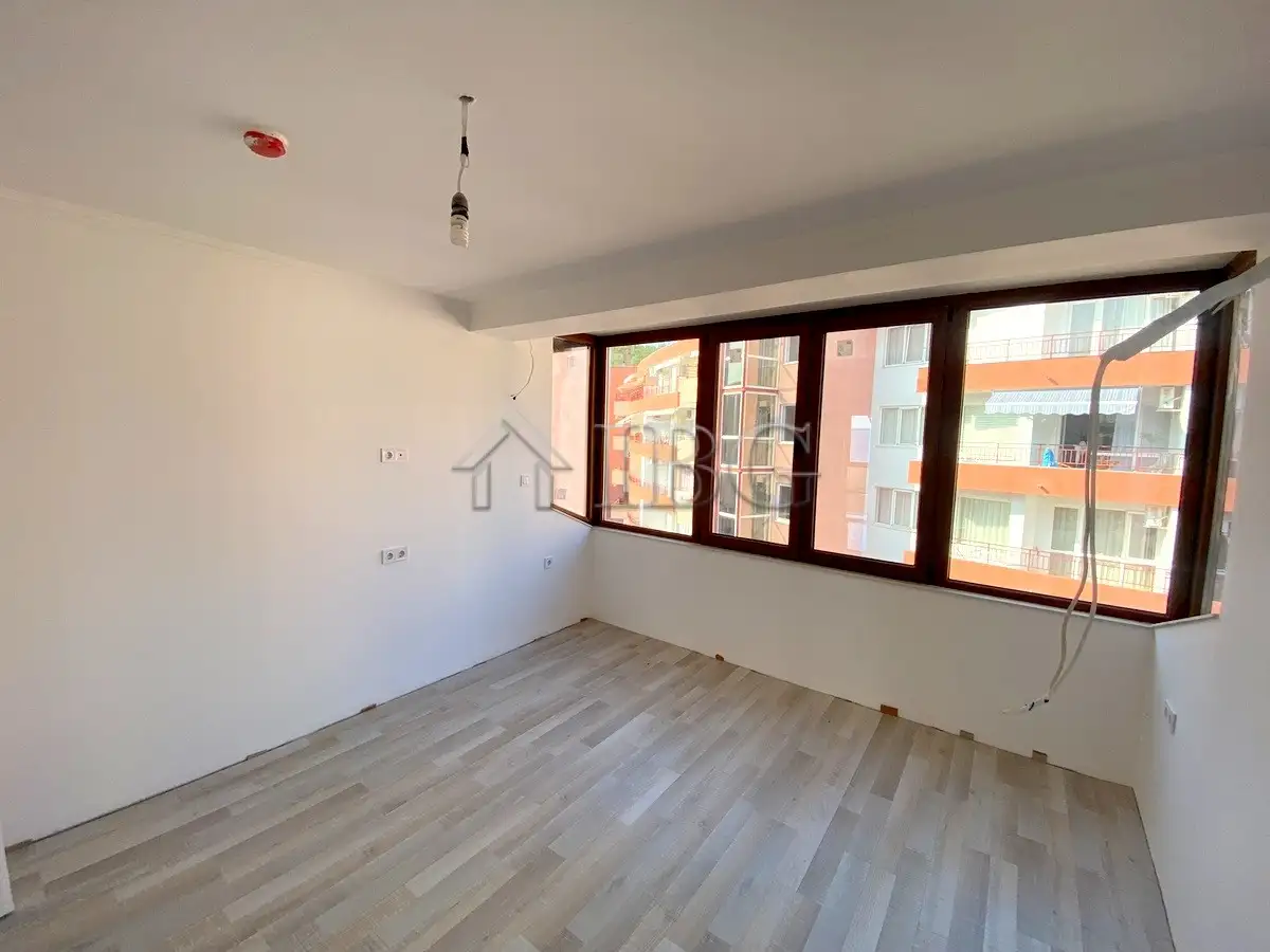 Flat 70m² in Bulgaria, Elenite. Priced at 94990€ rent photo-18