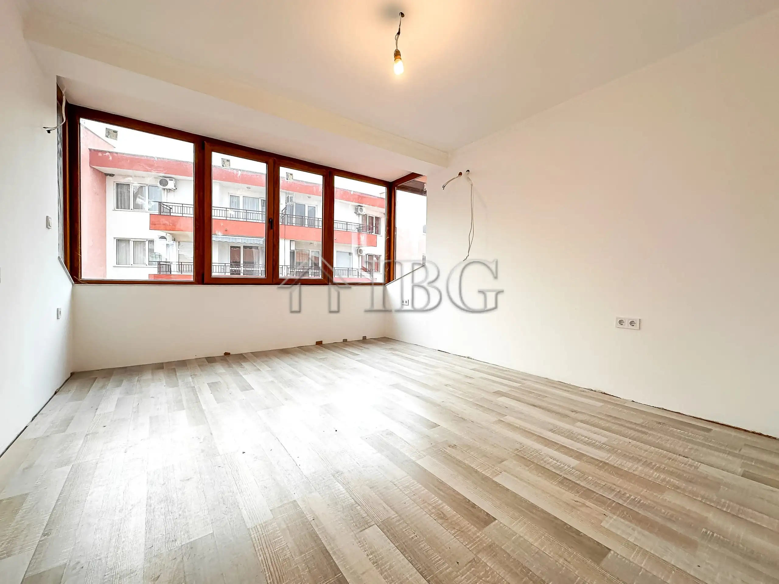 Flat 70m² in Bulgaria, Elenite. Priced at 89900€ rent photo-13