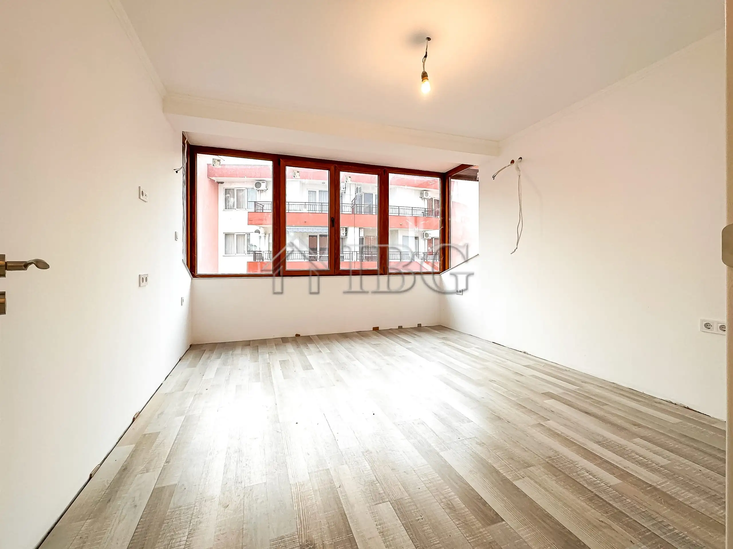 Flat 70m² in Bulgaria, Elenite. Priced at 89900€ rent photo-19
