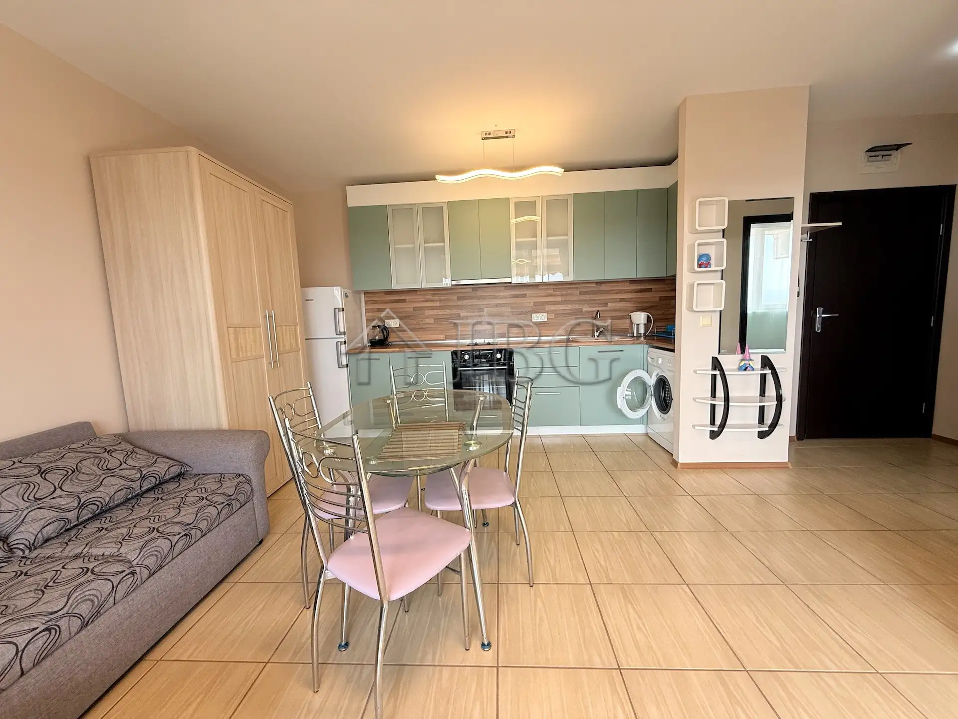 Flat 61m² in Bulgaria, Nessebar. Priced at 77900€ rent photo-5