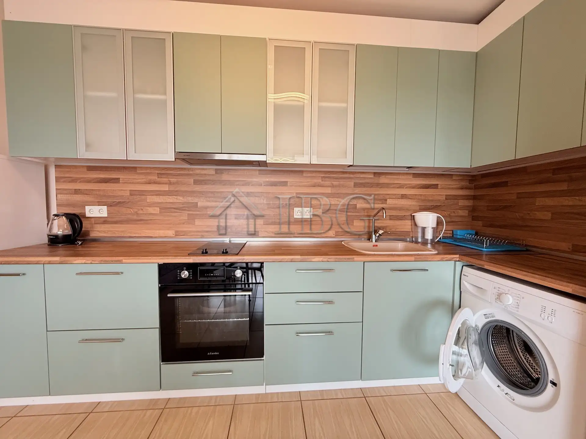 Flat 61m² in Bulgaria, Nessebar. Priced at 77900€ rent photo-8