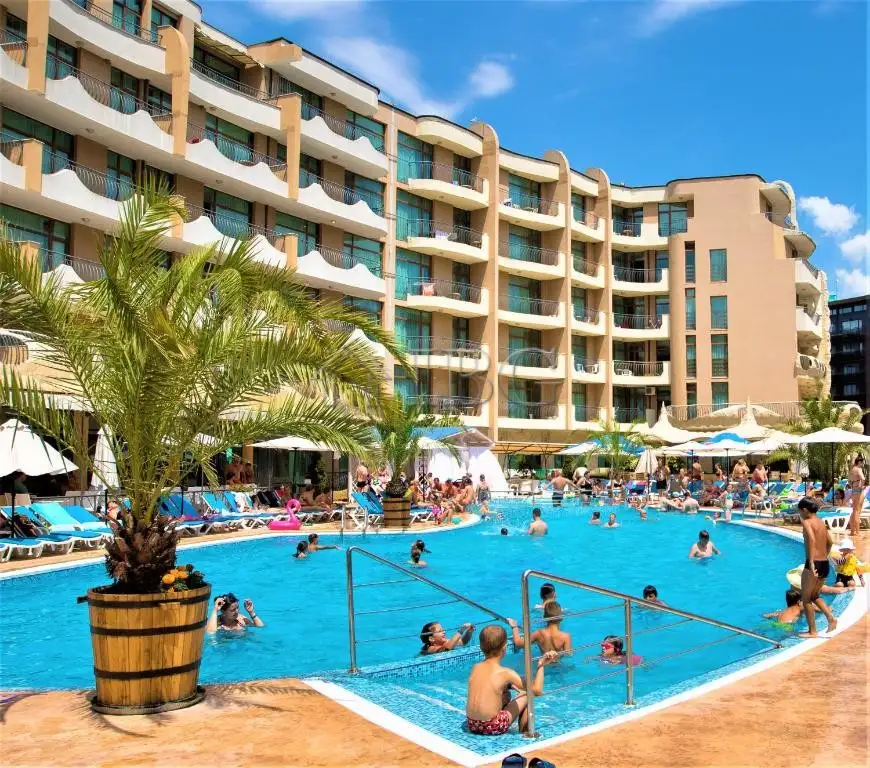 Flat 67m² in Bulgaria, Sunny Beach. Priced at 75000€ rent photo-1