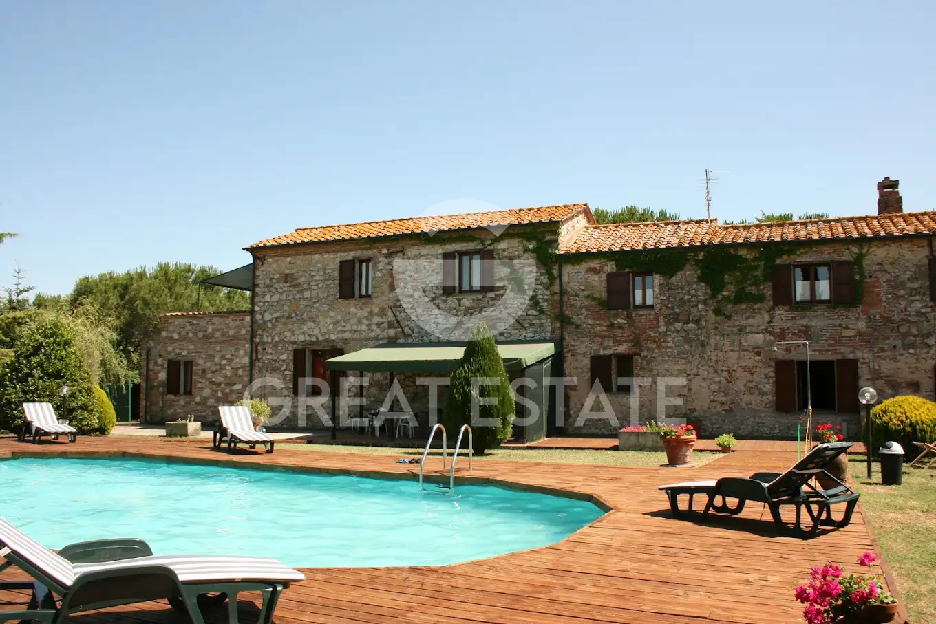 House 445m² in Italy, Perugia. Priced at 720000€ rent photo-1
