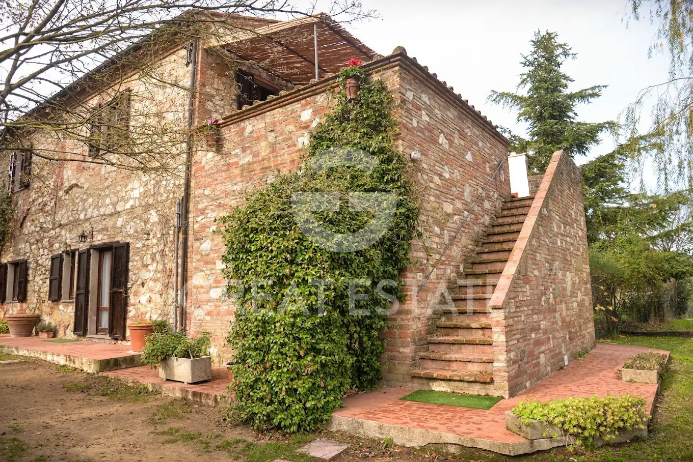 House 445m² in Italy, Perugia. Priced at 720000€ rent photo-6