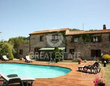 Buy in Italy for 780000€